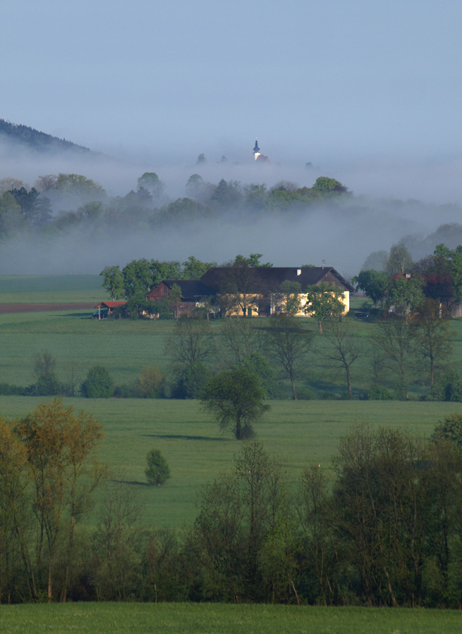 Im Attergau (Kirche von Weissenkirchen)