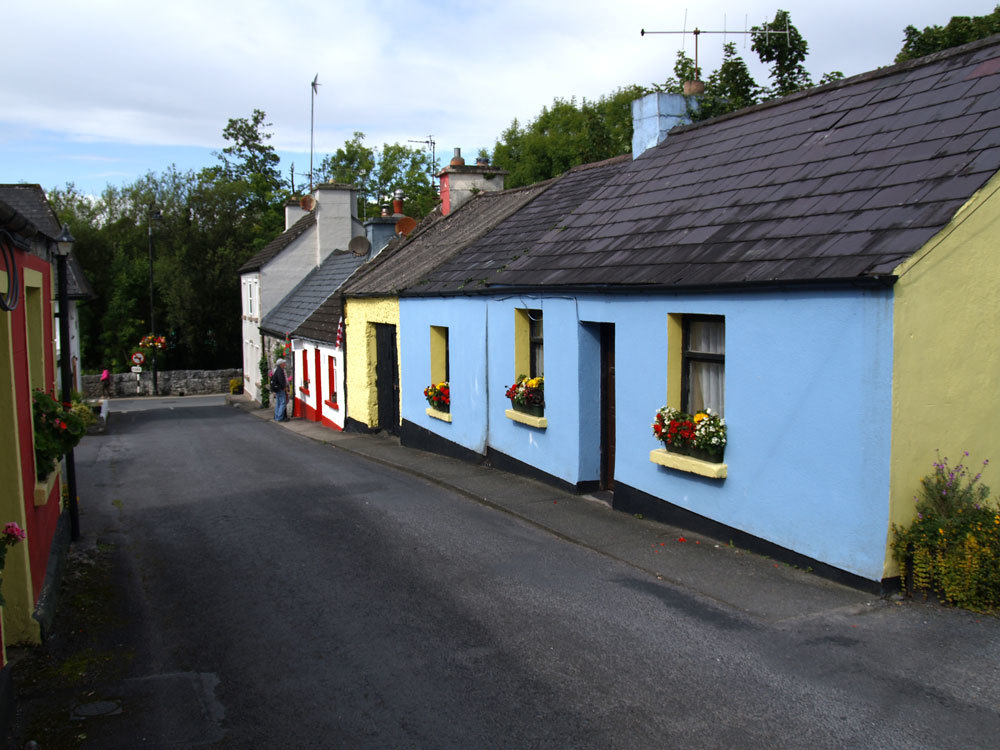 Diese wunderschönen Häuser in Irland, eine Freude für jeden Malenden!