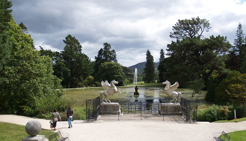 Seerosenteich in Powerscourt